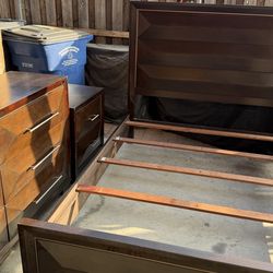 Queen size bedroom set (high quality solid wood)