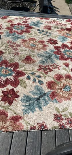 Beautiful 8 X 10 Washable Area, Rug