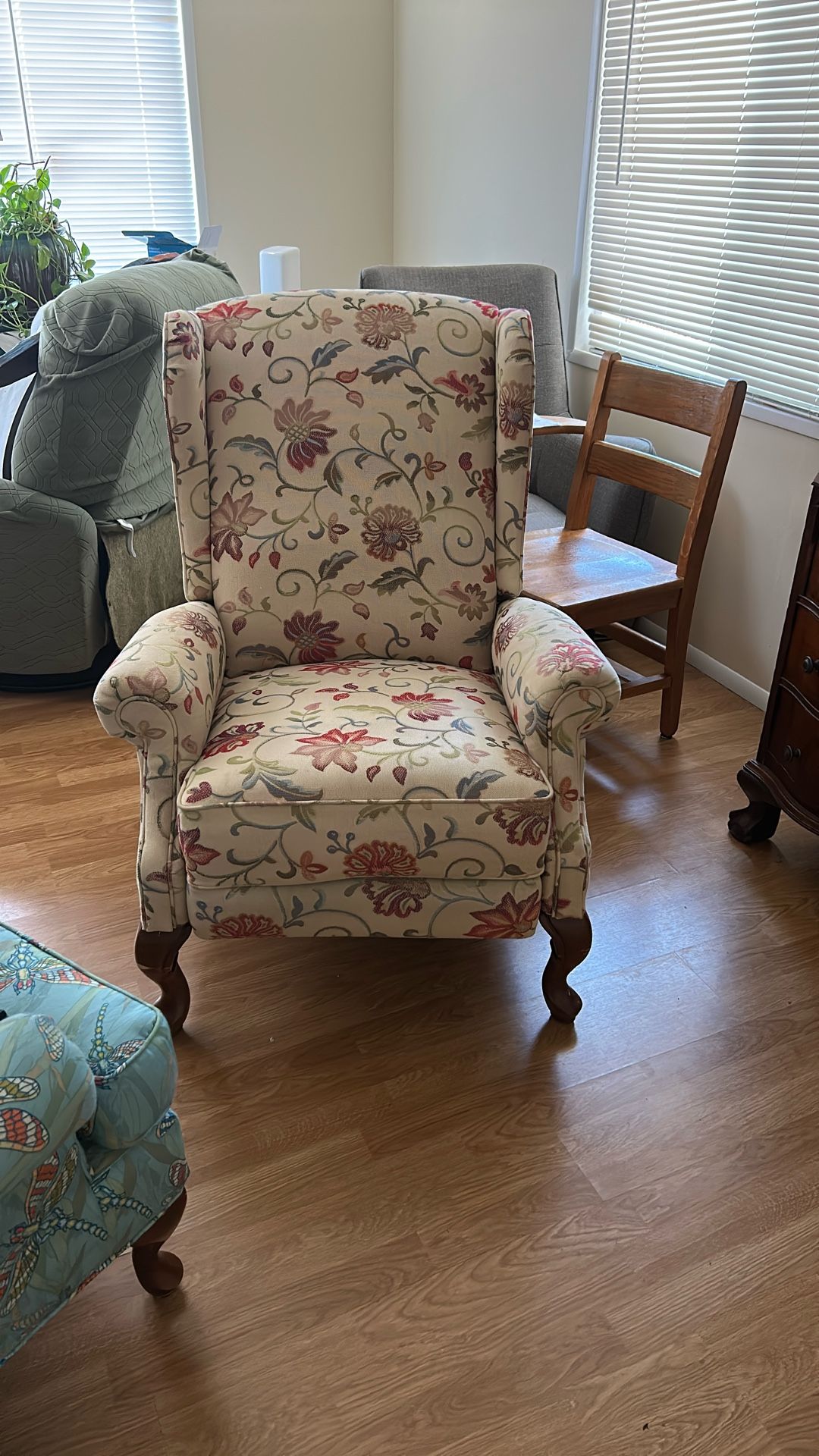 Wingback Recliner.