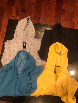 4 preowned hoodies Sm & Med $20 local /$25ship