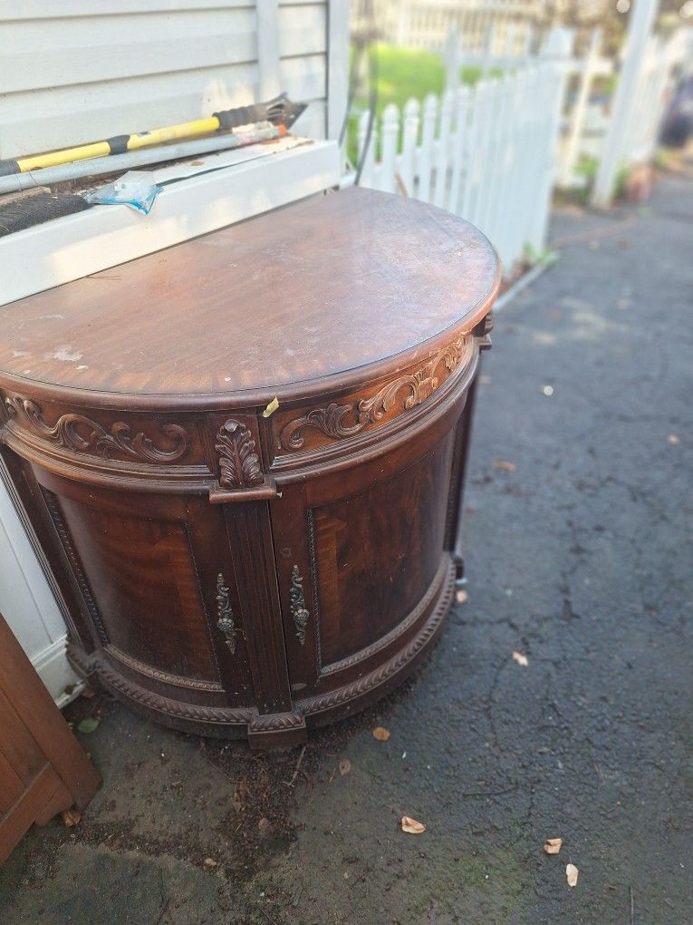 Butler Table Absolutely Beautiful