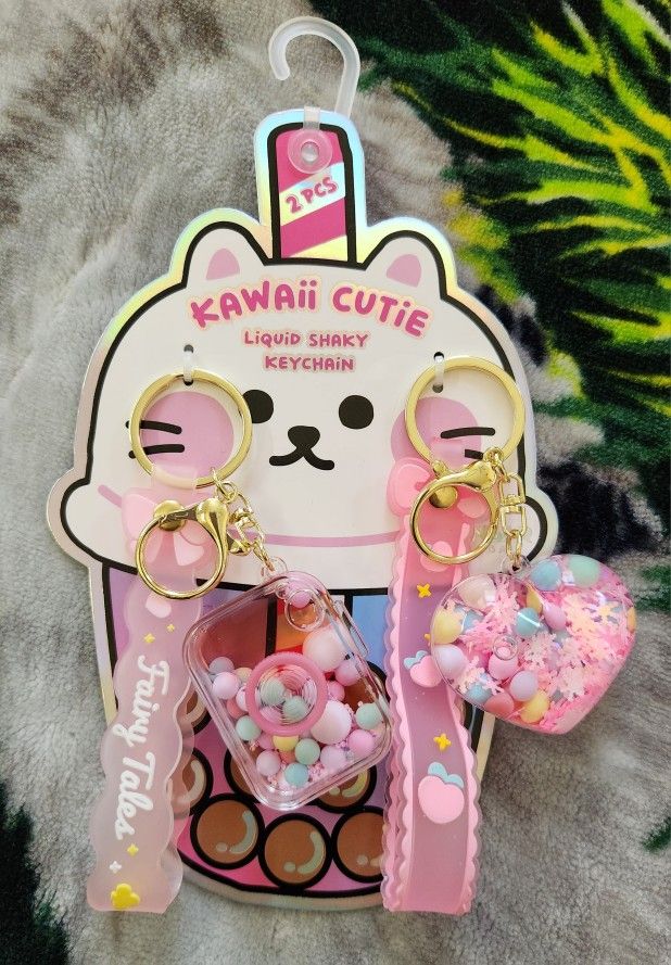 TRENDING NOW: KAWAII CUTIE LIQUID SHAKY KEYCHAIN