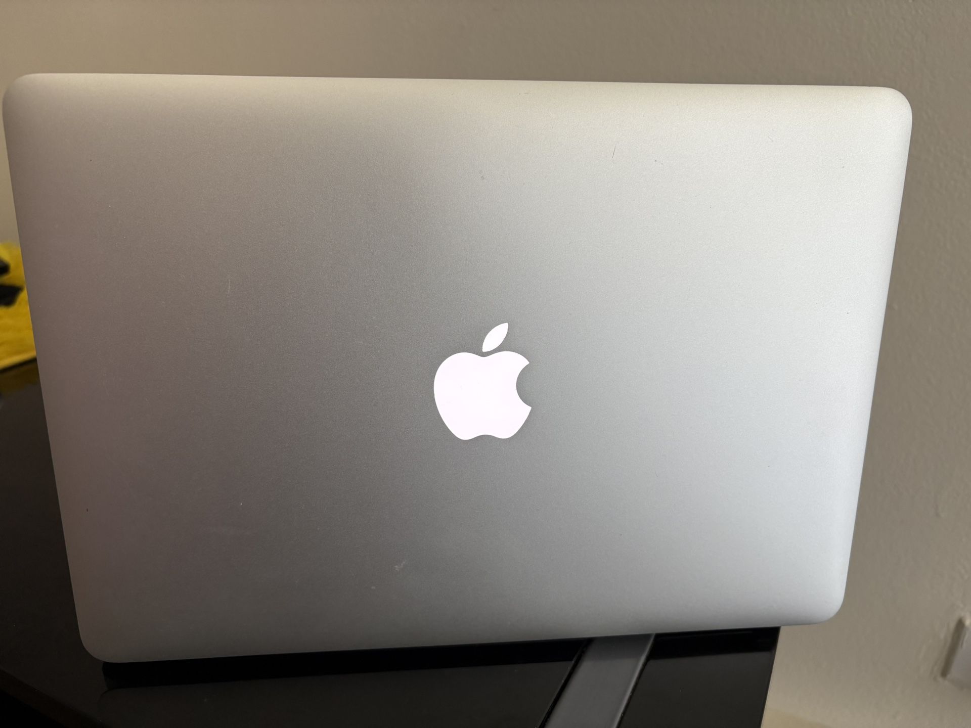 MacBook