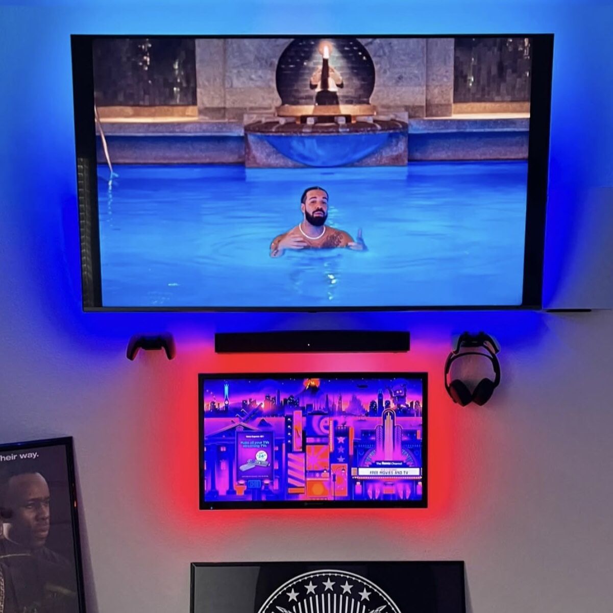 TV MOUNT