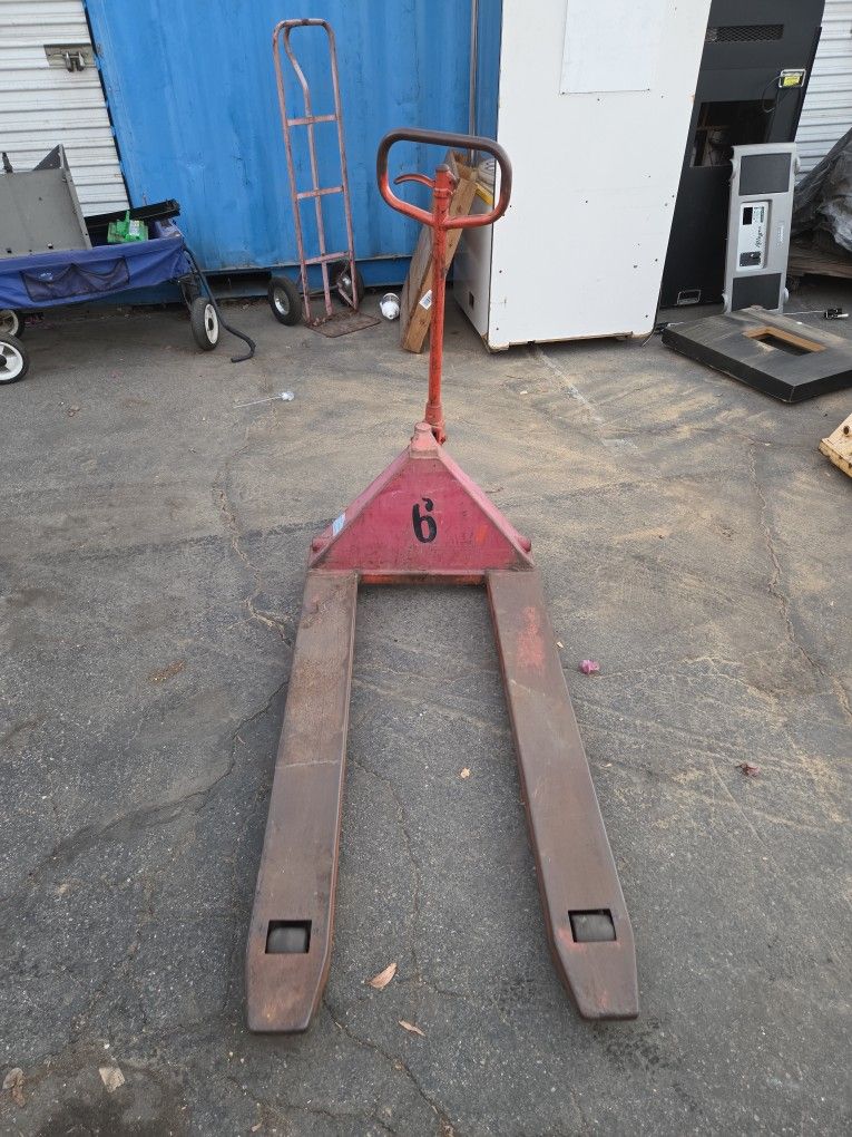 Old School Pallet Jack