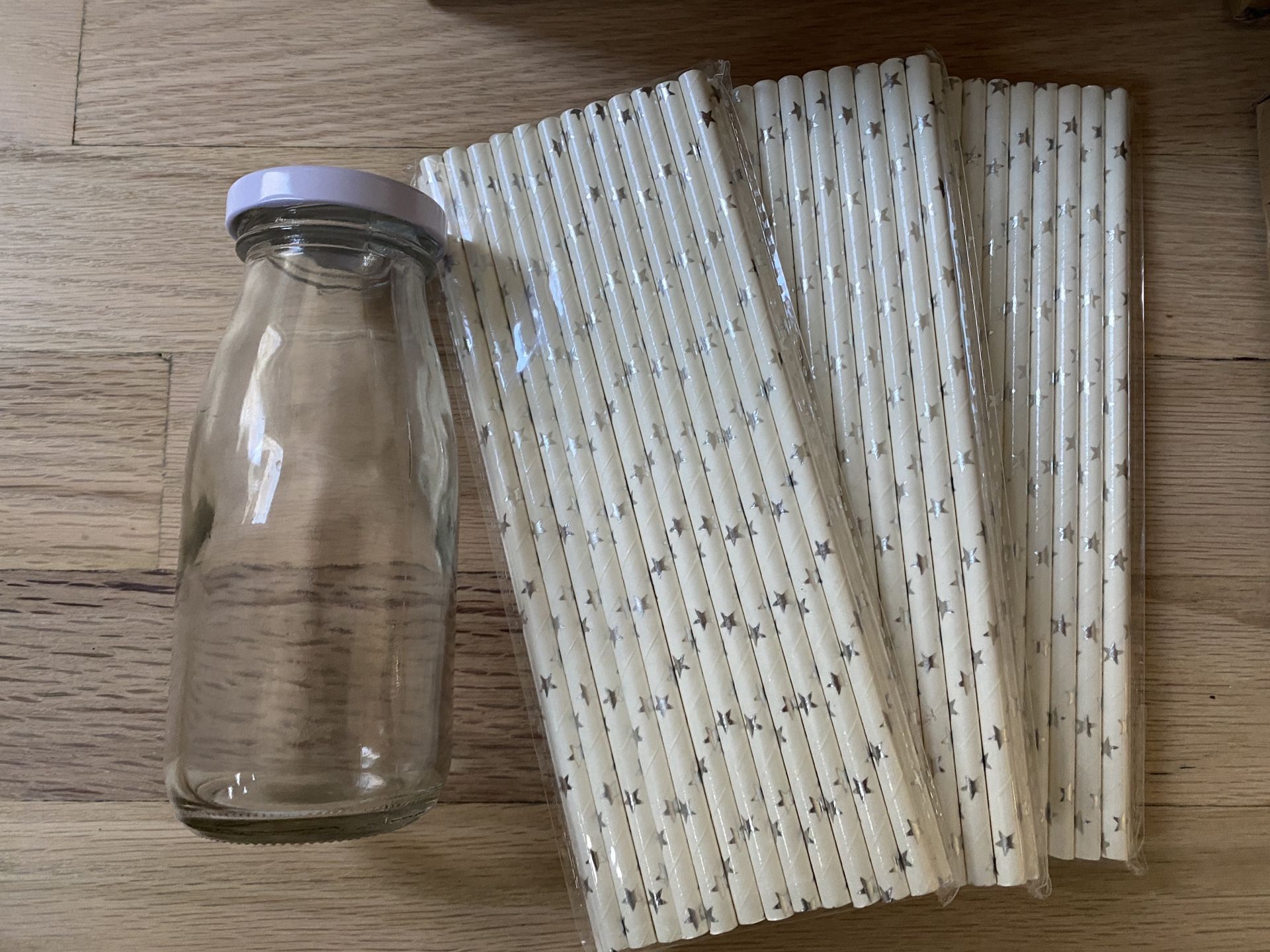17 Glass Milk Bottles And Straws - Birthday Party Wedding