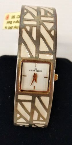 Anne Klein YL60 Ladies Vintage Watch