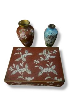 Antique or Vintage Chinese Cloisonne Enamel Jewelry Trinket Box And Vases Lot