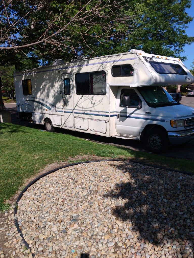 π FOR SALE: 1997 Gulf Stream Ultra β Class C RV | Only 48K Miles! | 35 Feet Long!