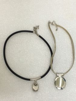 Beautiful ladies Choker Necklace Excellent condition