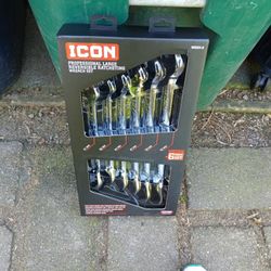 Icon Professional Large Reversible Ratching Wrench Set
