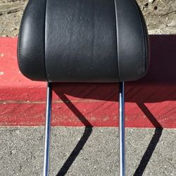 OEM Hyundai Equus Headrest