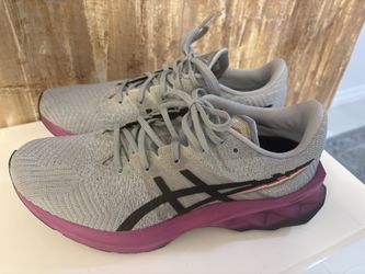 Woman’s Asics FF blast Used But Great conditions