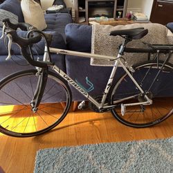 Specialized Allez Racing Bicycle 2014