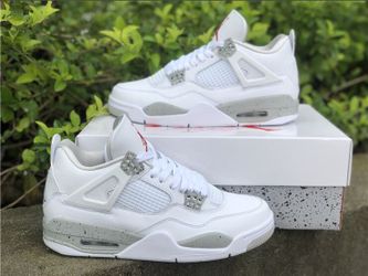 Air Jordan 4 “White Oreo”