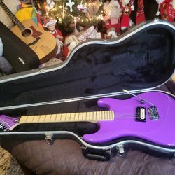 Solid Body Electric Guitar Kramer Baretta Special Electric Purple with Whammy Bar
And hardshell case