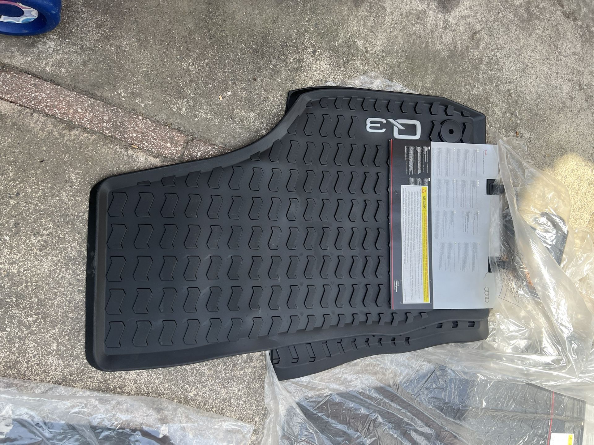 2015-2018 Audi Q3 OEM All Weather Floor Mats(NEW)