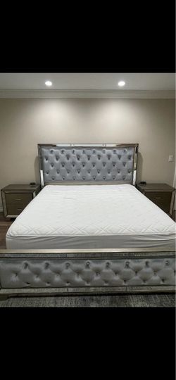 King Bedroom Set (5 Piece)