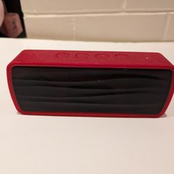 Insignia Portable Bluetooth Speaker 