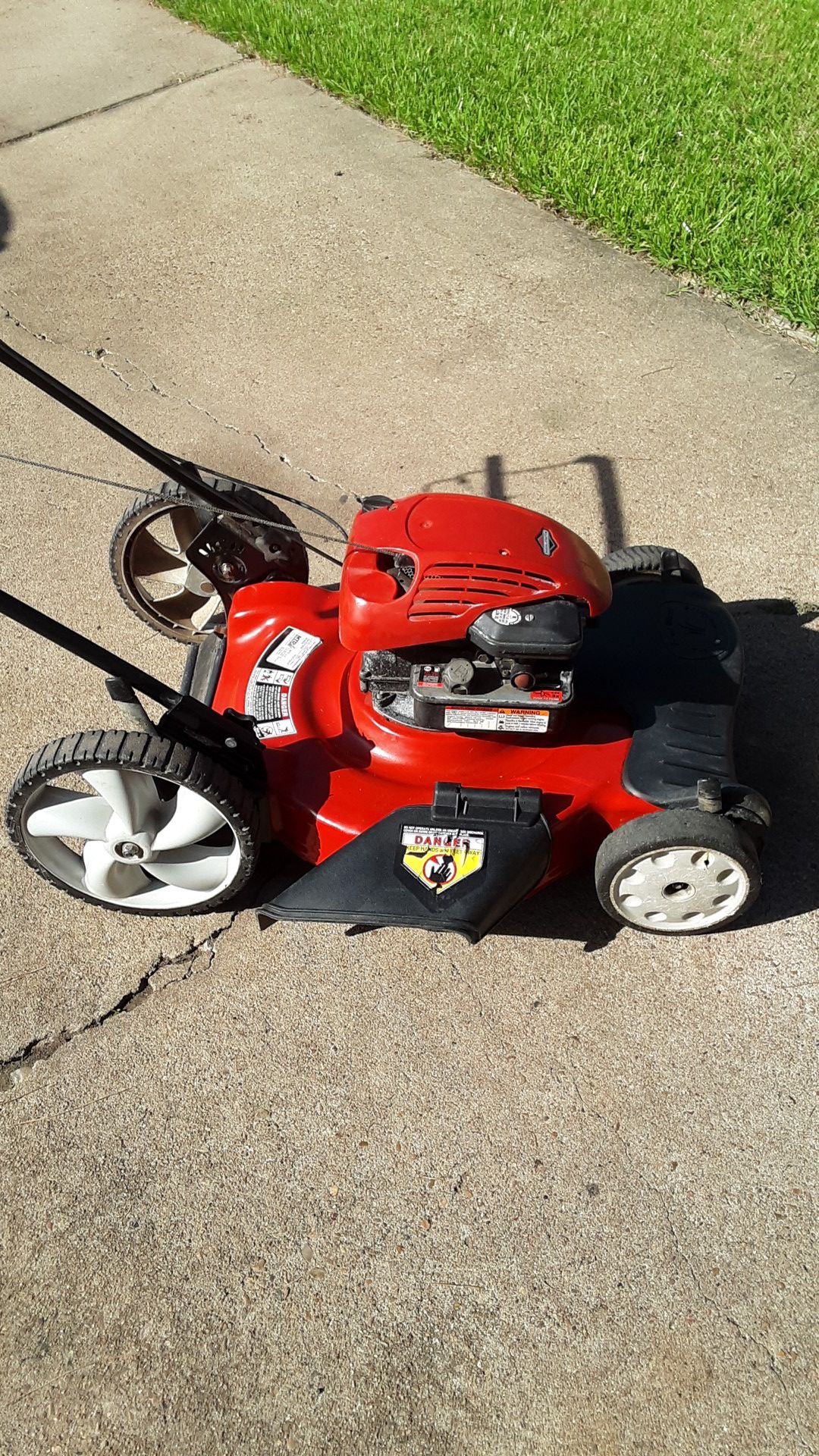 MTD 5.5 hp self propelled Lawn Mower