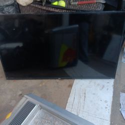 TV Tclĺ Black 42"