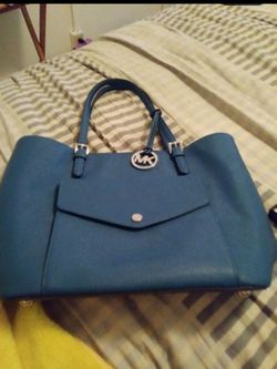 Mk purse authentic