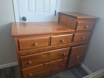 6 drawer wood dresser