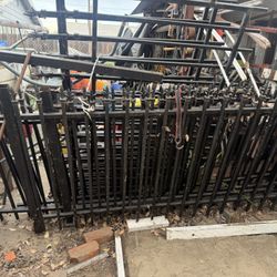 Metal Gate