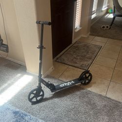 Halo Scooter Like New