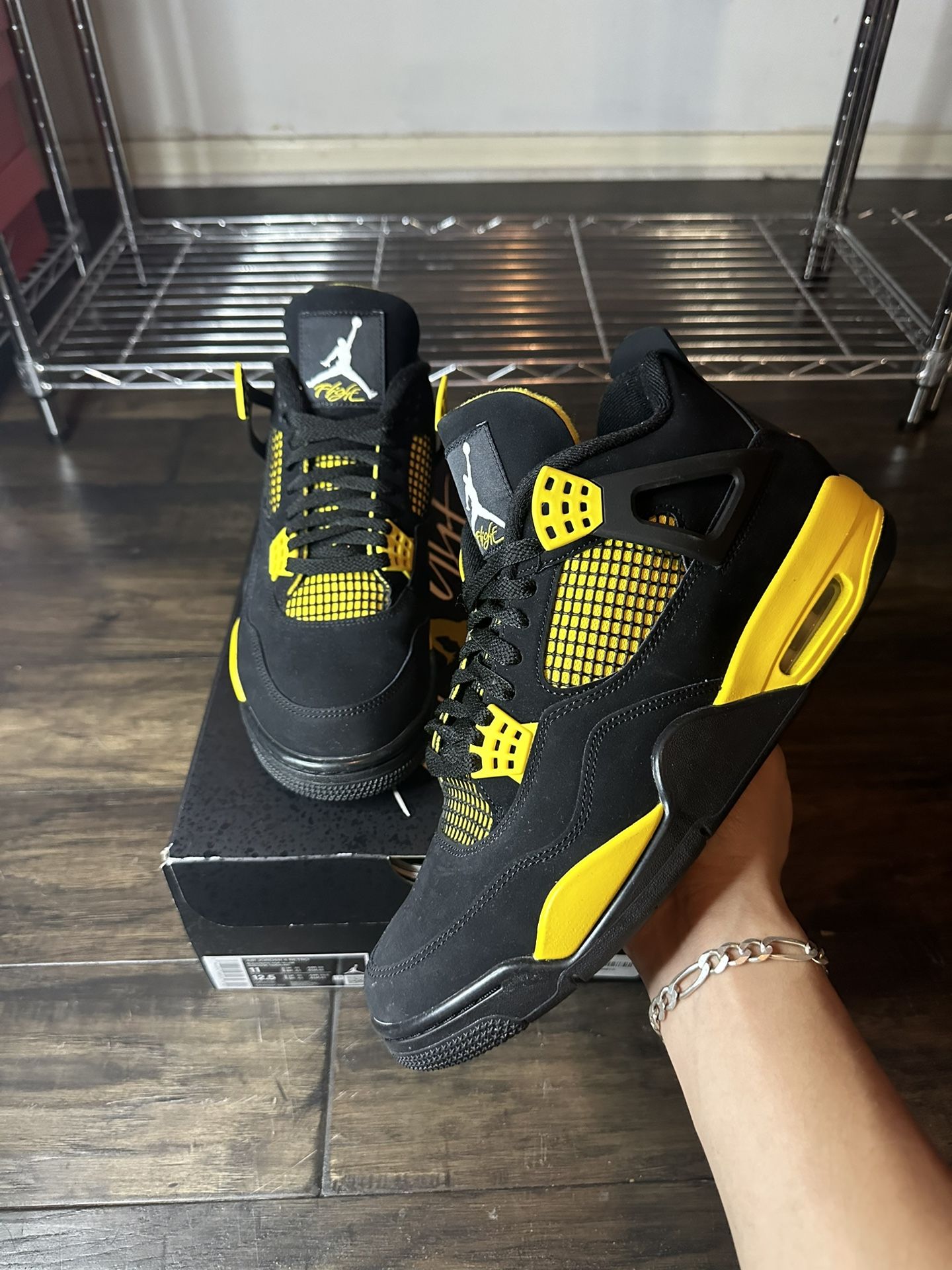 Jordan 4 Yellow Thunder