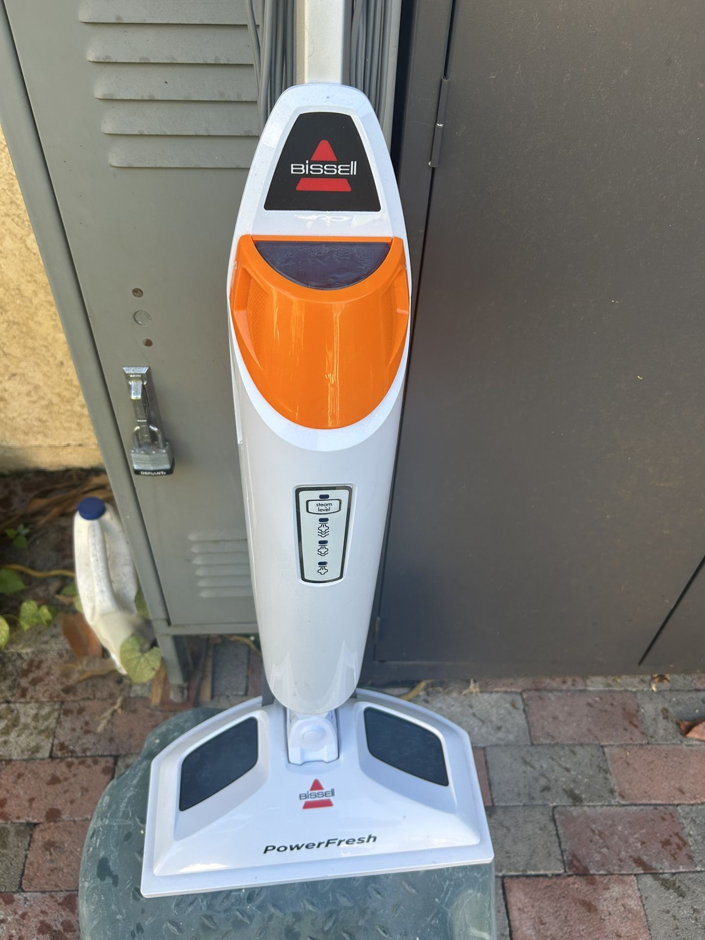 BISSELL POWER FRESH STEAMER 