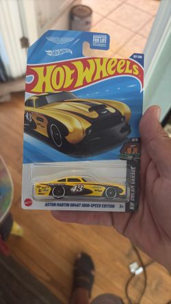 HotWheels Aston Martin DB4GT High-Speed Edition