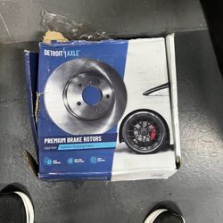 Detroit Axle Brake Pads & Rotors Kit – Brand New