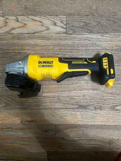 Dewalt grinder Brushless 20v. $100 Firm price. Pick up in Van Nuys