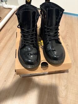 Doc Martens Size 3Y