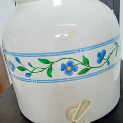 Vintage-Style Ceramic Water Dispenser 