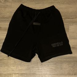 Medium Essential FearofGod Shorts