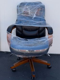 La-Z-Boy Genuine Leather Executive Office Chair