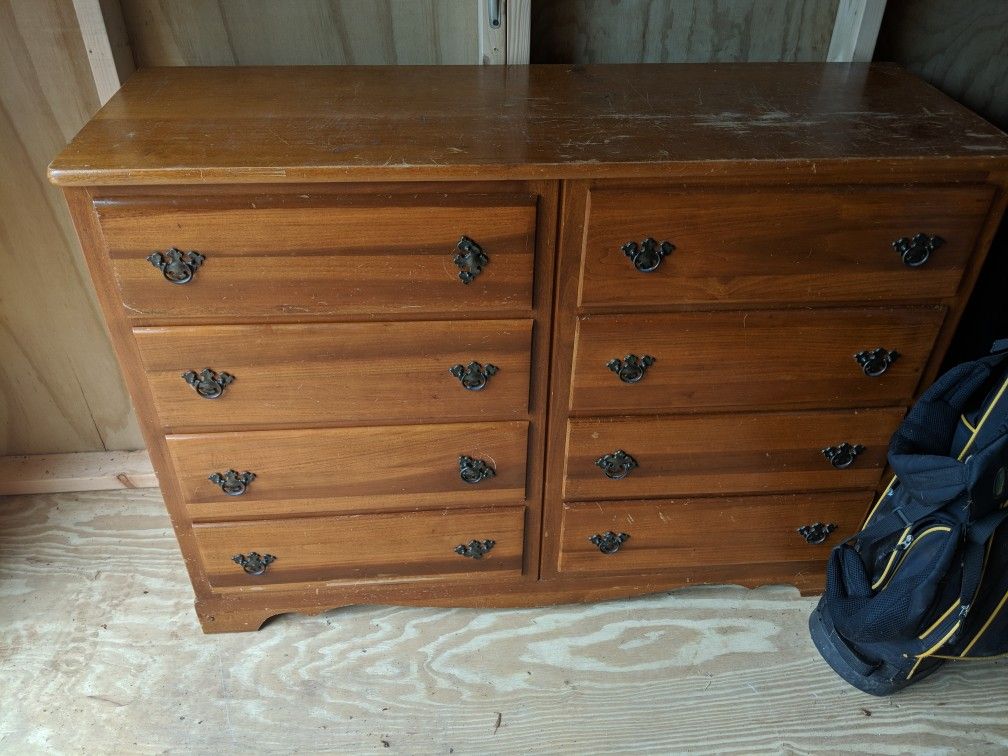 Dresser