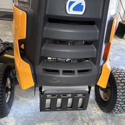 Cub Cadet Riding Lawnmower