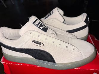 Brand New Puma Suede Classic XXI Shoes — Men’s Size 8 / Women’s 9.5