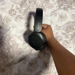 SONY WIRELESS HEADPHONES