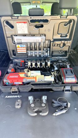 RIDGID RP 351 Copper Press Tool Kit w/ 1/2 in to 2 in Jaws & Manual