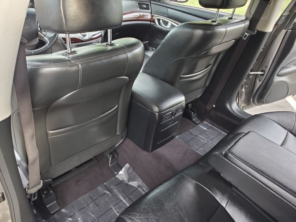 2012 INFINITI M37