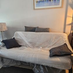 Full Size FUTON AND MATCHING COMFY CHAIR