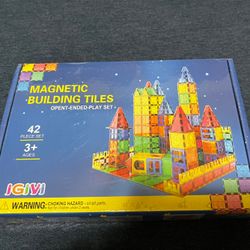 42 Piece Kids Magnetic Tile Building Set