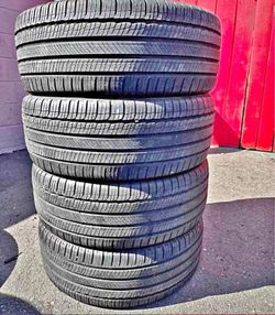 235/45/18  Michelin Selling a set of 4 tires in excellent condition 🫡