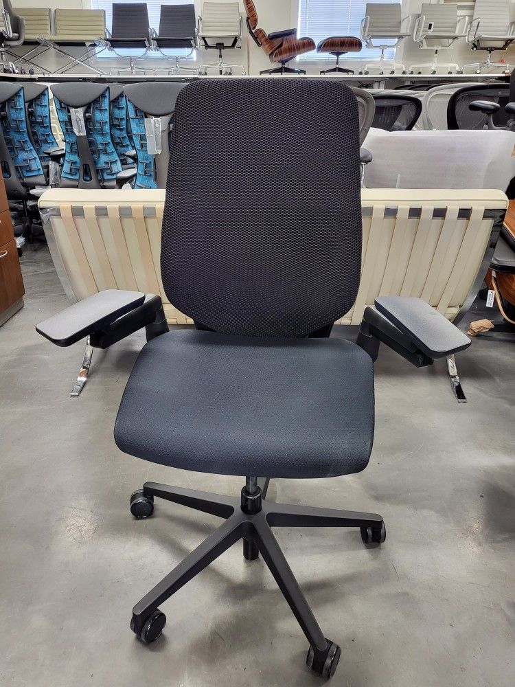 Rarely Used Steelcase Gesture Chair