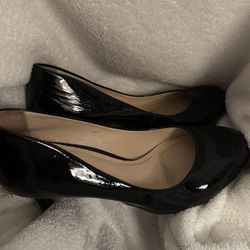 ALEX MARIE SHINY BLACK WOMEN SHOES 4” Heel Size 9M.
