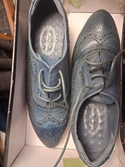 Blue leather ladies shoes